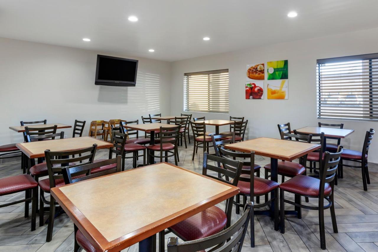 Quality Inn & Suites Goodyear - Phoenix West Exteriér fotografie