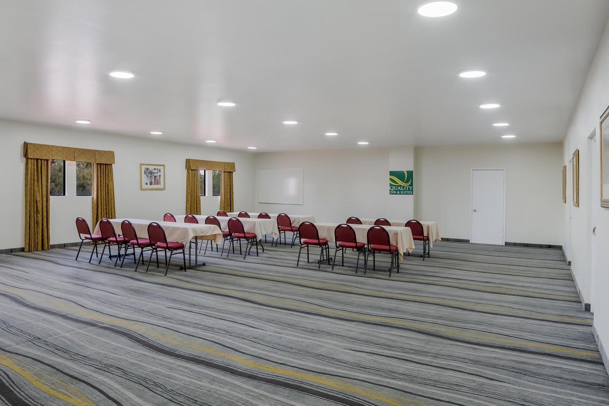 Quality Inn & Suites Goodyear - Phoenix West Exteriér fotografie