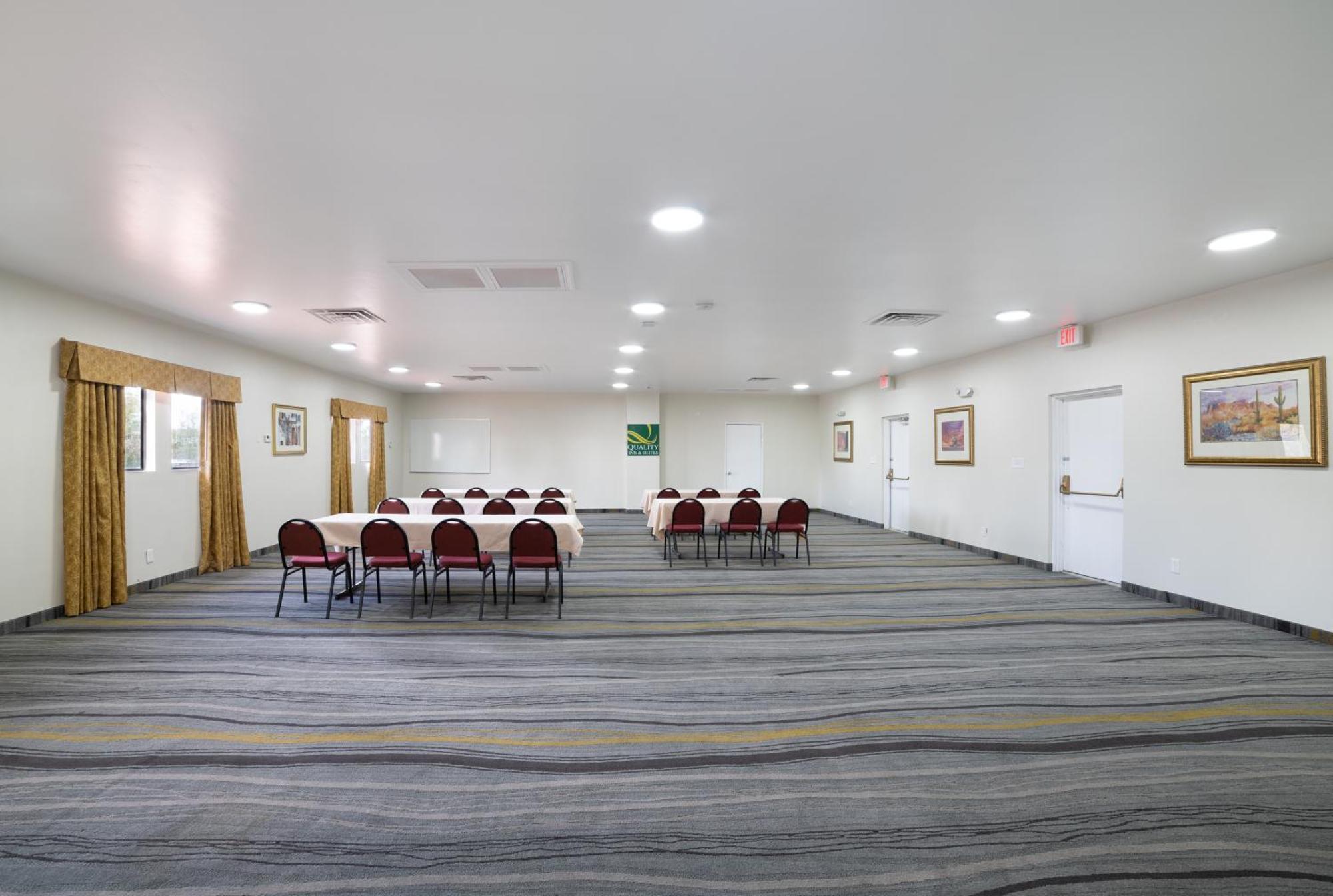Quality Inn & Suites Goodyear - Phoenix West Exteriér fotografie