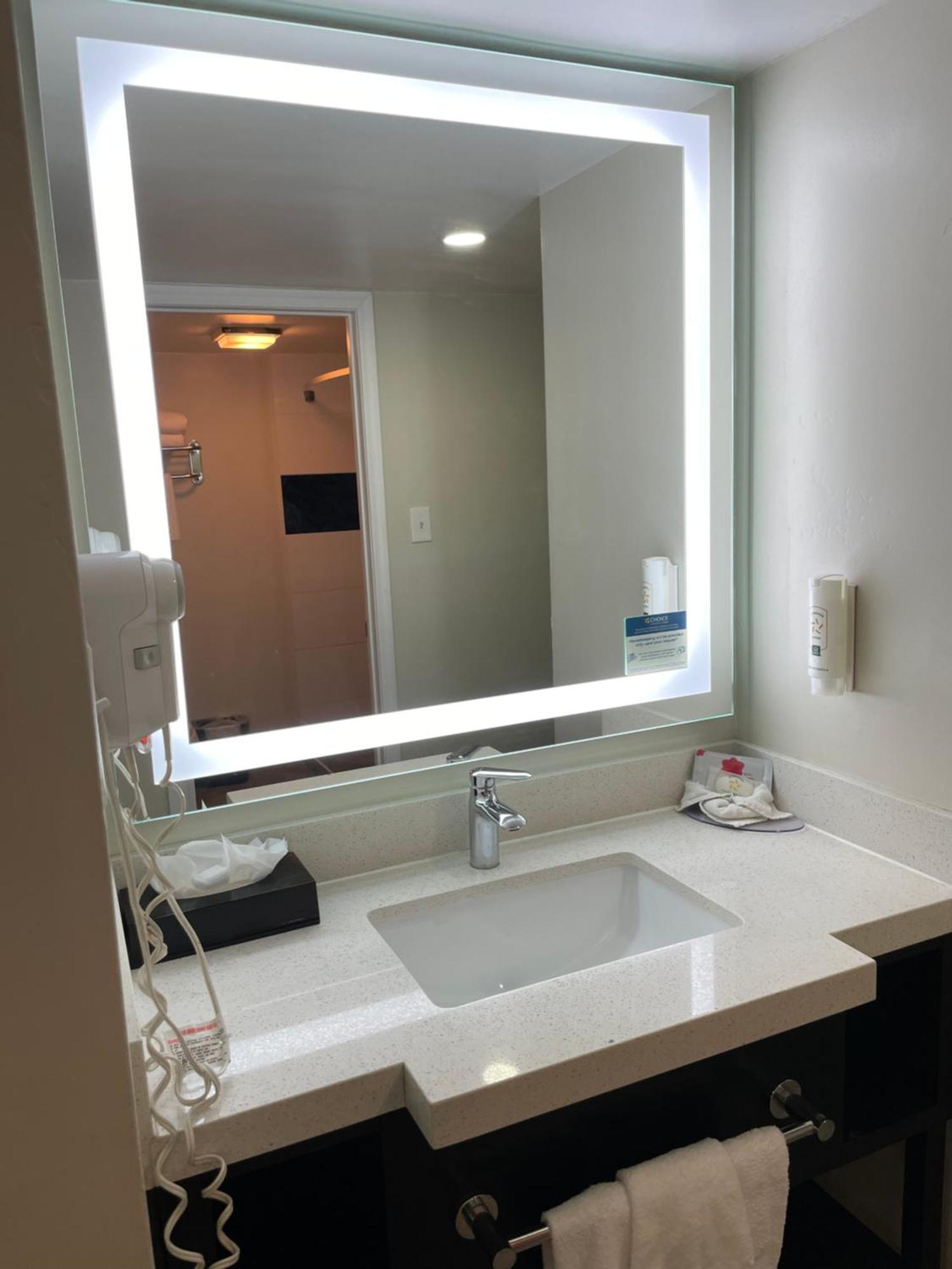 Quality Inn & Suites Goodyear - Phoenix West Exteriér fotografie