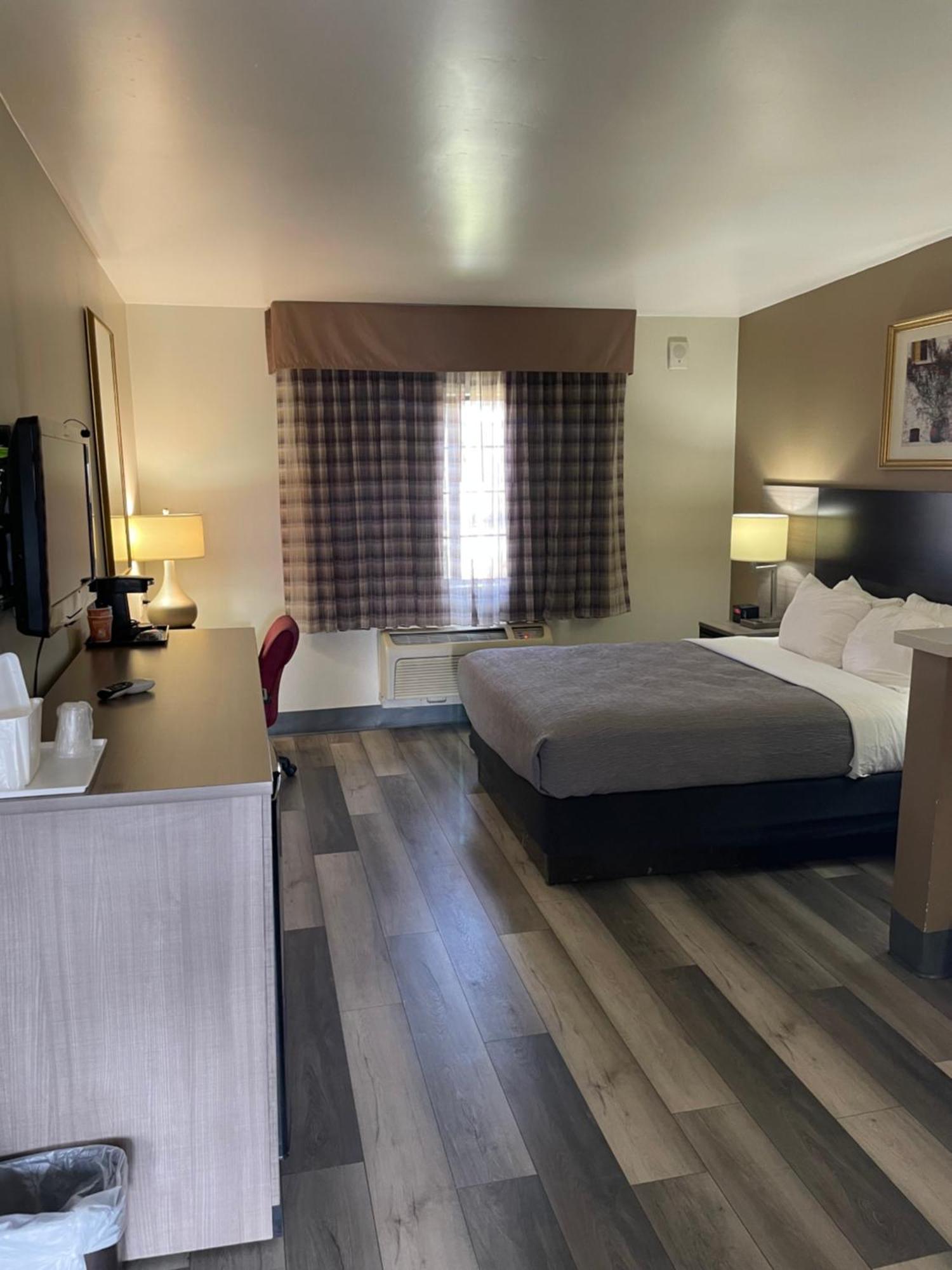 Quality Inn & Suites Goodyear - Phoenix West Exteriér fotografie